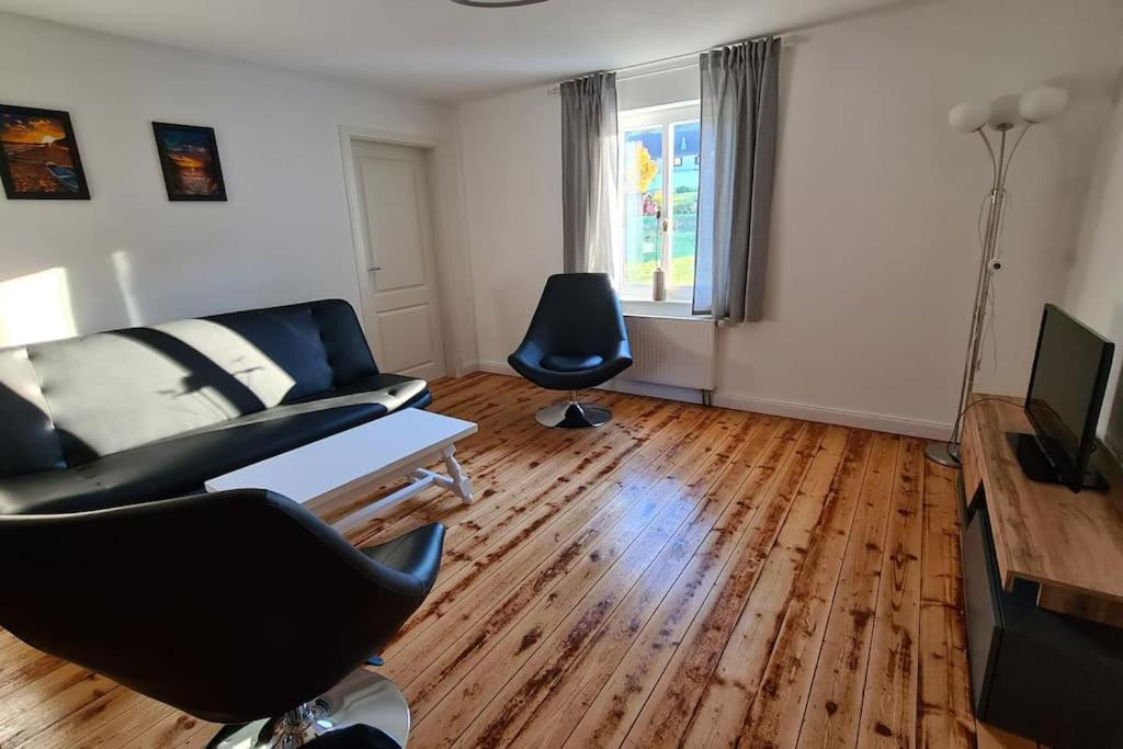 Grosszuegige Wohnung Auf Dem Hof Historischen Muehle Holzhausen  Esterno foto