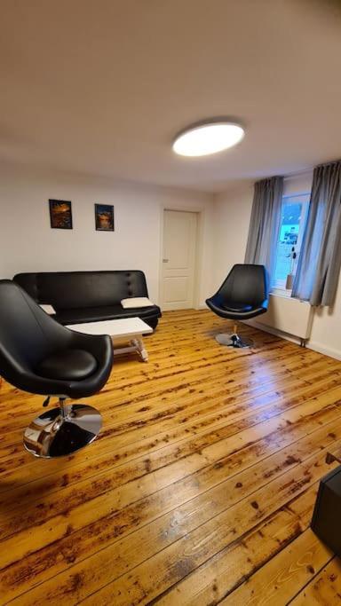Grosszuegige Wohnung Auf Dem Hof Historischen Muehle Holzhausen  Esterno foto